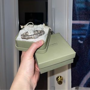 Judith Ripka 925 silver open and close bracelet!